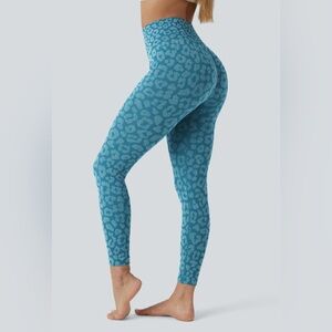 HALARA Seamless Flow High Waisted 7/8 Leopard Yoga Leggings